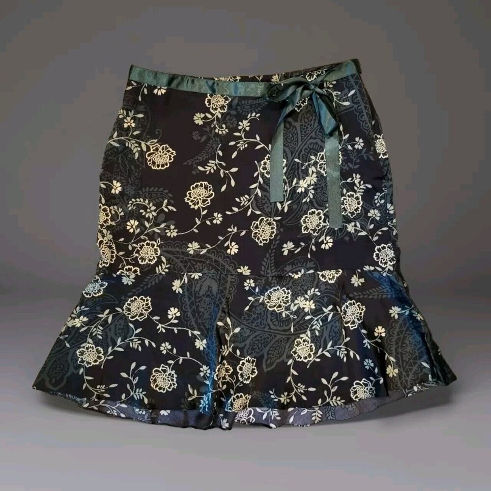 New Black Green Floral 100% Silk Ruffle Hem Skirt Bow NY&Co Sz 12 Whimsygoth